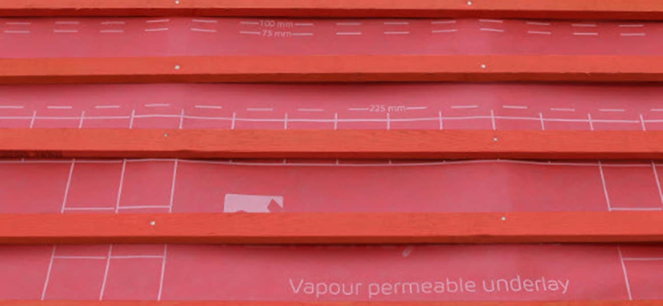 JB Red machine graded roofing battens ensures that battens are safe and to BS 5534 standard