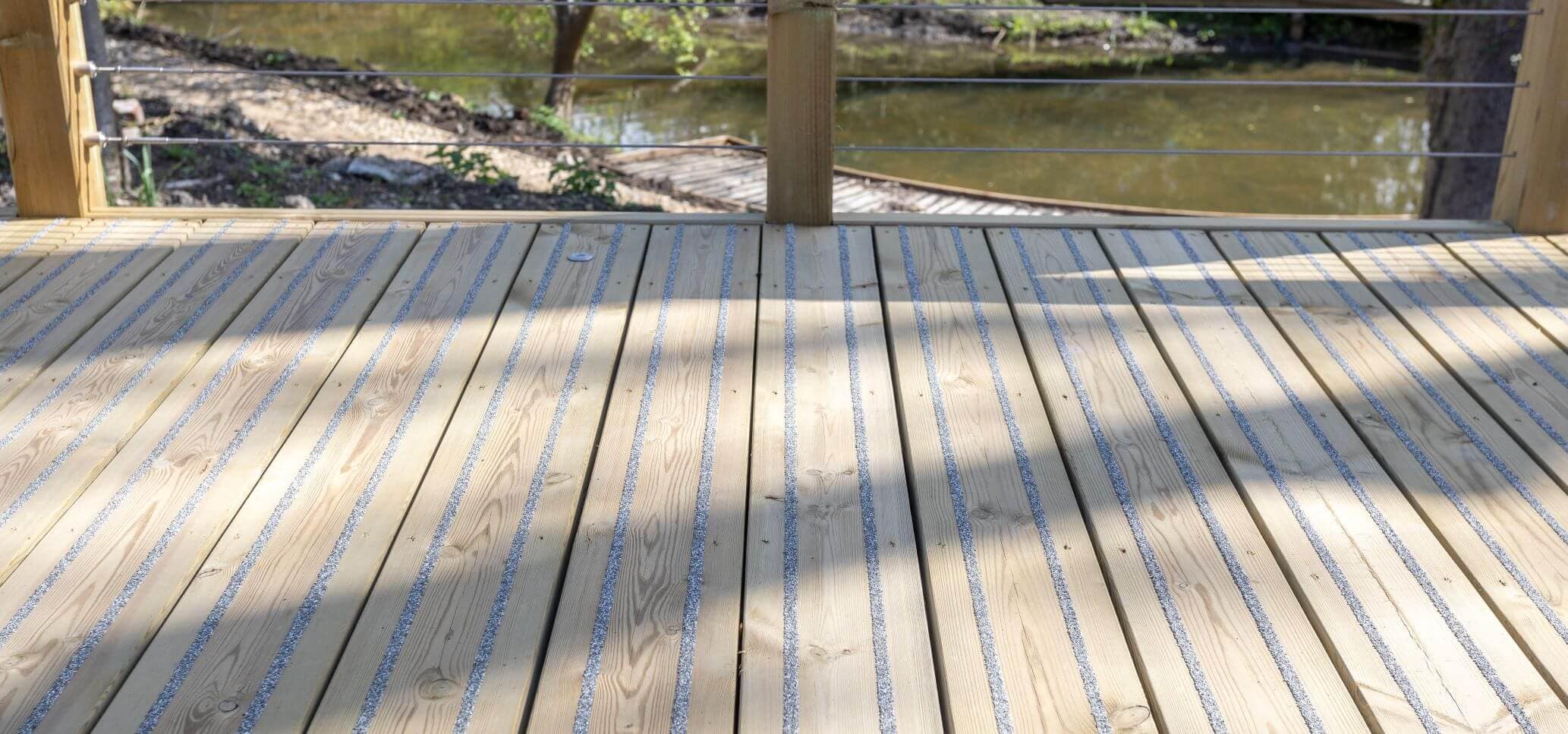 Smooth decking